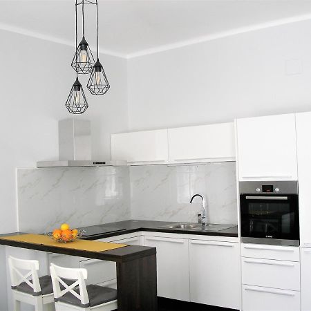 Apartamento Apartman Neverin Rijeka Exterior foto