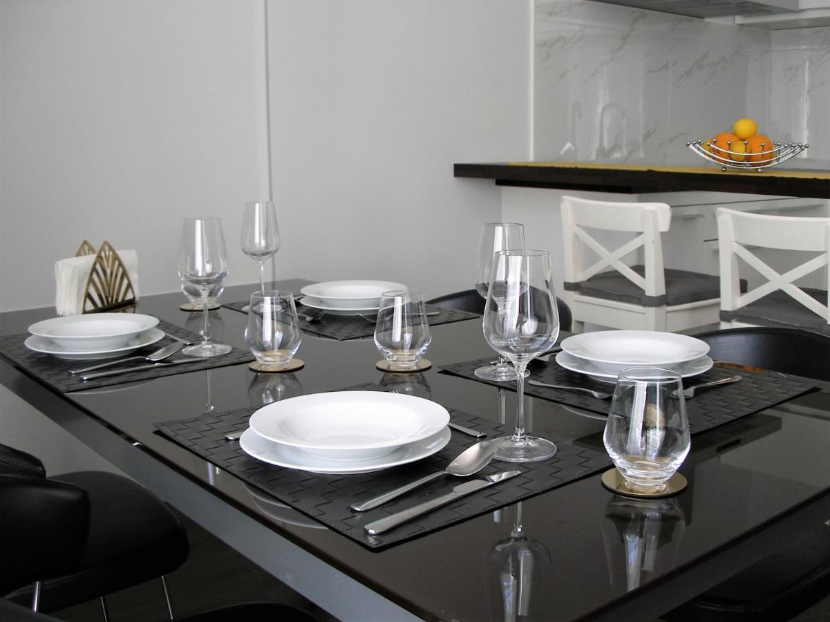 Apartamento Apartman Neverin Rijeka Exterior foto